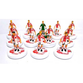 Subbuteo Andrew Table Soccer Denmark 1986 World Cup Team on RSB Professional bases